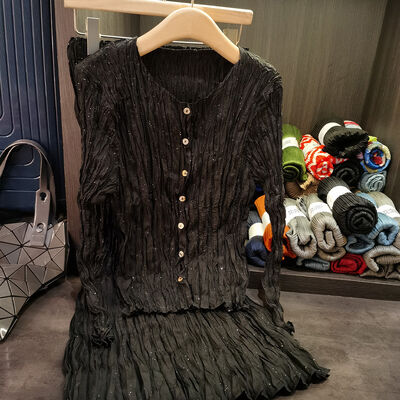 Women's Casual Spring New Set High Waisted Pleated Skirt in Solid Color Two-Piece Design