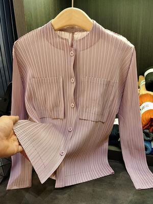 Women's Spring New Fashion Solid Color Single Breasted Top Pocket Design Long Sleeve Pleated Commuter Shirt Chinese Buttons