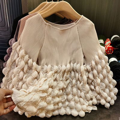 Elegant Slimming T-Shirt for Women New Spring Fashion Casual Style Anti-Pilling Niche Bubble Pleated Top Knitted Fabric