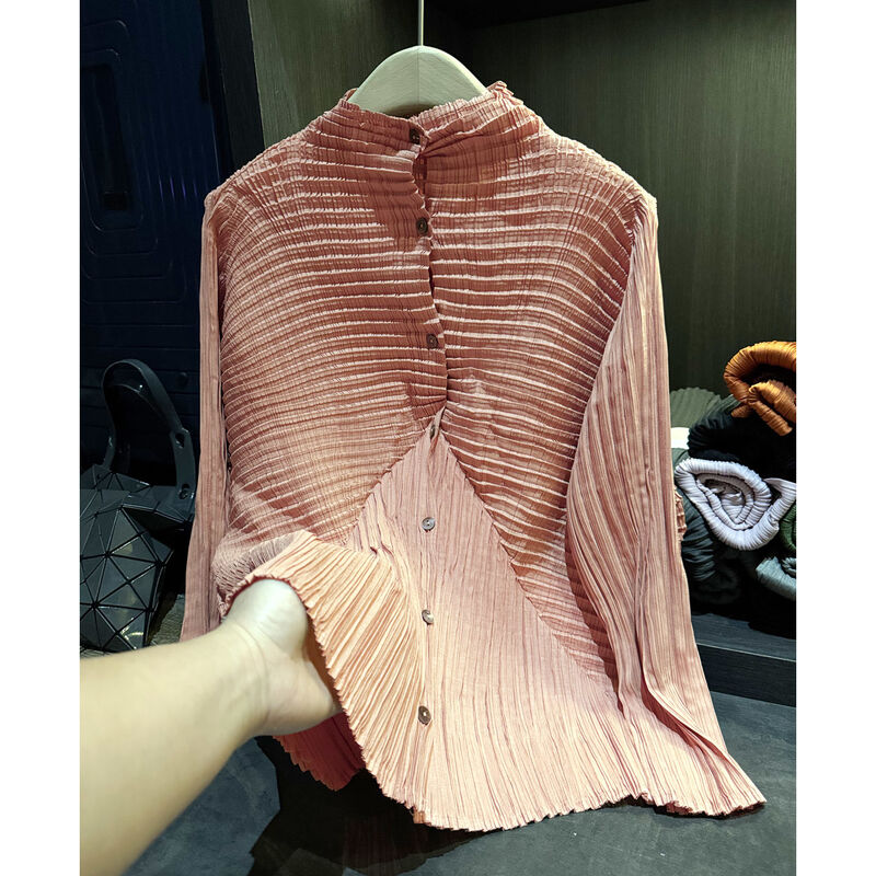 Splicing single breasted cardigan shirt for women in autumn, new style with irregular folds, versatile top