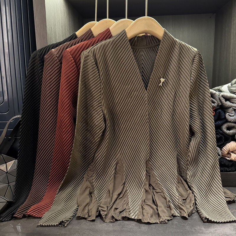 High-end Dragon Scale Pleated V-neck Solid Color Breathable Long Women Autumn Casual Elegant Loose Butterfly Sleeve Polyester