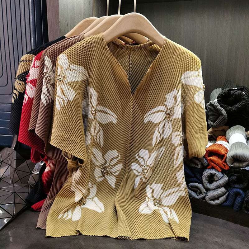 Niche Design High-End Women's V-Neck T-Shirt  Dragon Scale Pleated Print Commuter Loose Plus Size Casual Short Summer