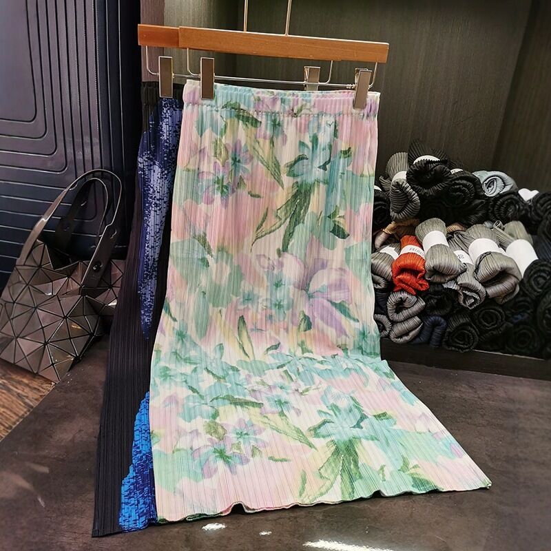 Niche Fashion High-End Mid-Length Skirt Floral Pleated Slimming Elastic Waist Casual Style Versatile for Spring and Summer