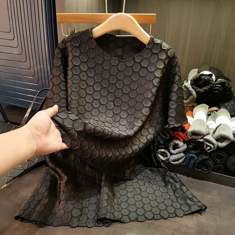 Elegant  Two-Piece Summer Suit Casual Pure Color Short-Sleeved T-Shirt and Elastic Waist Pleated Mid-Length Skirt