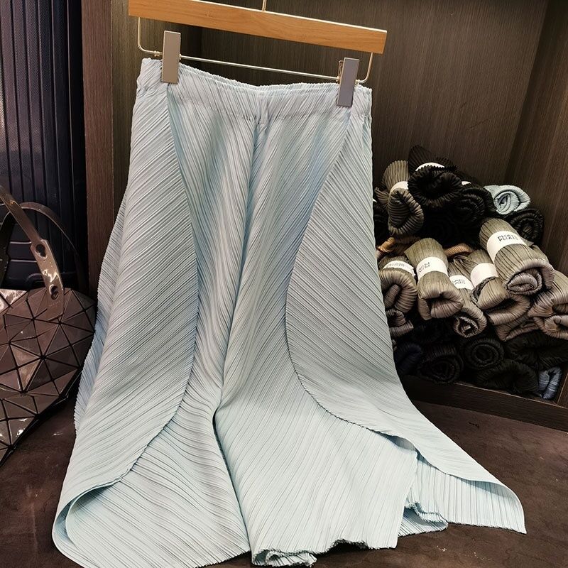 High-End Summer Half Skirt for Women Niche Design Loose and Slimming Casual Pleated Pants with Natural Waistline