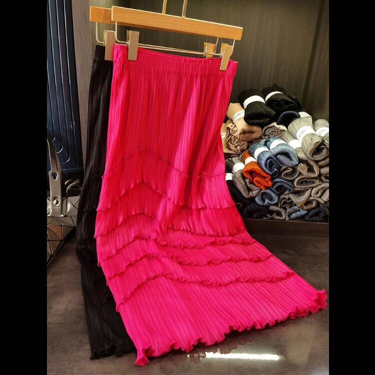 2025 Vintage High Waist Skirt for Women High End Breathable Elastic Slimming Versatile Solid Color Natural Wrinkle Splicing