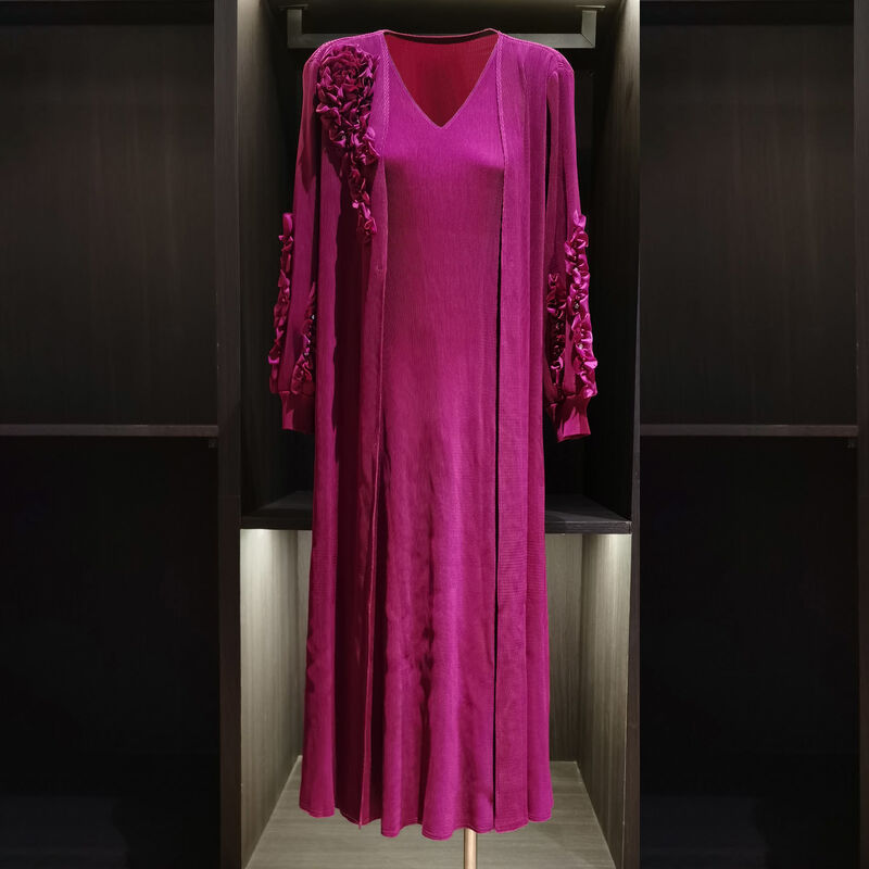 Elegant Heavy-Duty Ruffled Beaded Pleated V-Neck Dress Autumn Solid Color Casual Slimming Chiffon Dress Natural Waistline Front