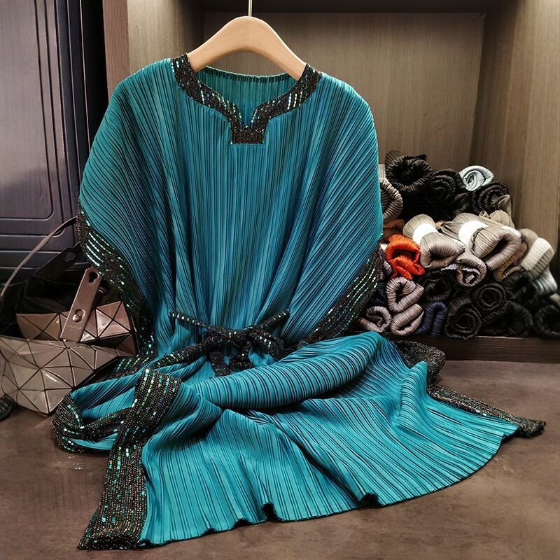 Summer New Dress Elegant Loose Chiffon Skirt V-Neck Bat Sleeves Lace-Up Waist Midi Length Casual Look for Large Sizes