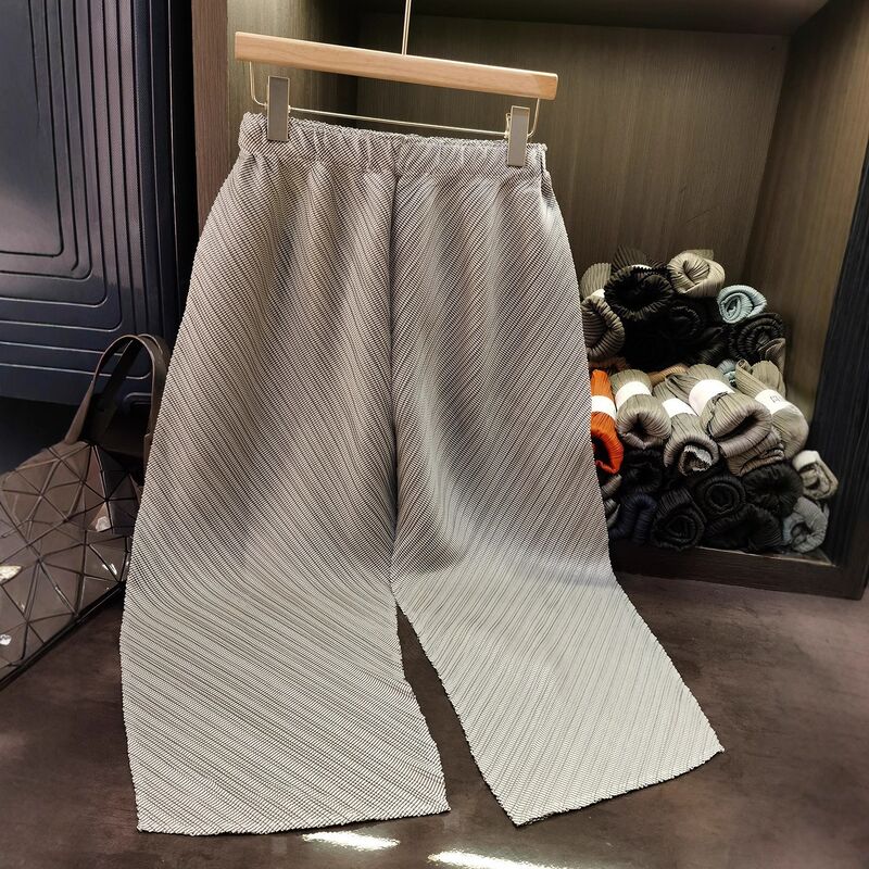 Japanese-Style High-End Women's High-Waisted Wide-Leg Pants New Summer Design Pleated Details Versatile Solid Color Breathable