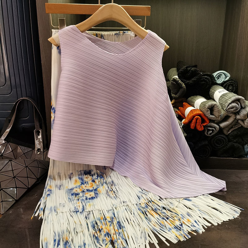 Summer New Short Length Above Knee Irregular Pleated Round Neck Sleeveless Vest with Fashionable Printed Tassel Skirt Set