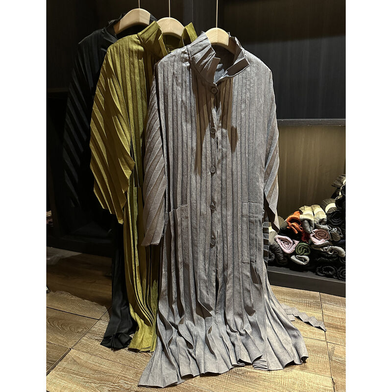 Elegant temperament, solid color, casual lapel coat, autumn new item, pleated loose oversized long sleeved coat