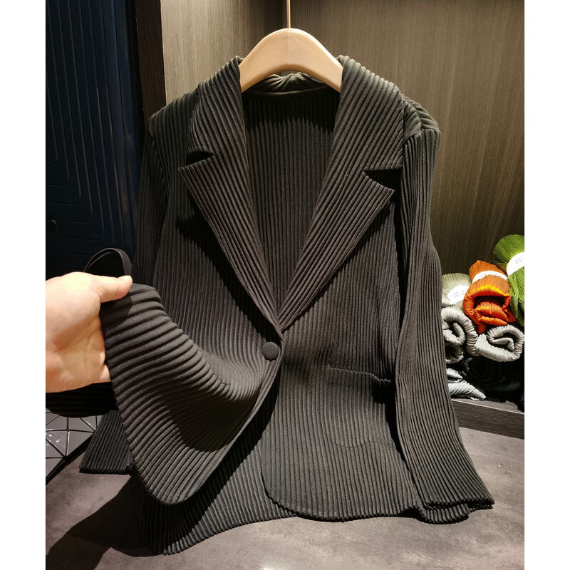 High-End Korean Style Casual Jacket for Women New Autumn Suit Collar Single Button Loose Versatile Design Long-Sleeved Top