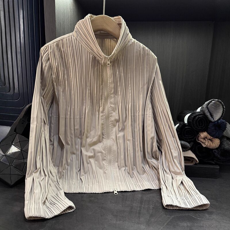 Early Autumn New Style Long Pleated Jacket Women High-End Simple Harajuku Style Stand-Up Collar Zipper Cardigan Versatile Top