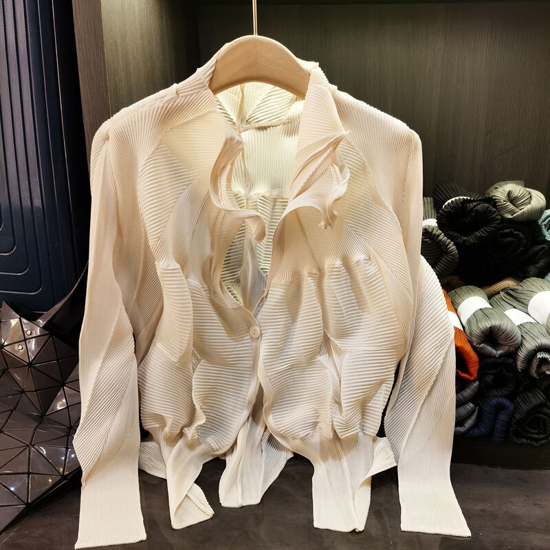 Japanese Style Niche Design Casual Commuter Cardigan Handmade Bud Solid Color Short Jacket Vintage Inspired for Autumn