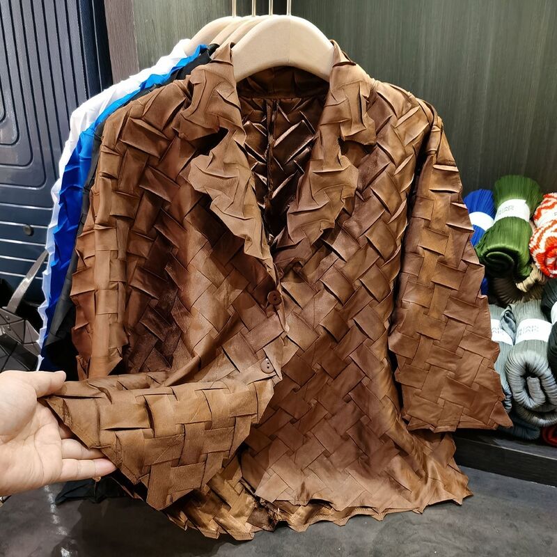 Women's Elegant Commuter Long Sleeve  Solid Color Woven Texture Pleated Turn-Down Collar Casual Polyester New