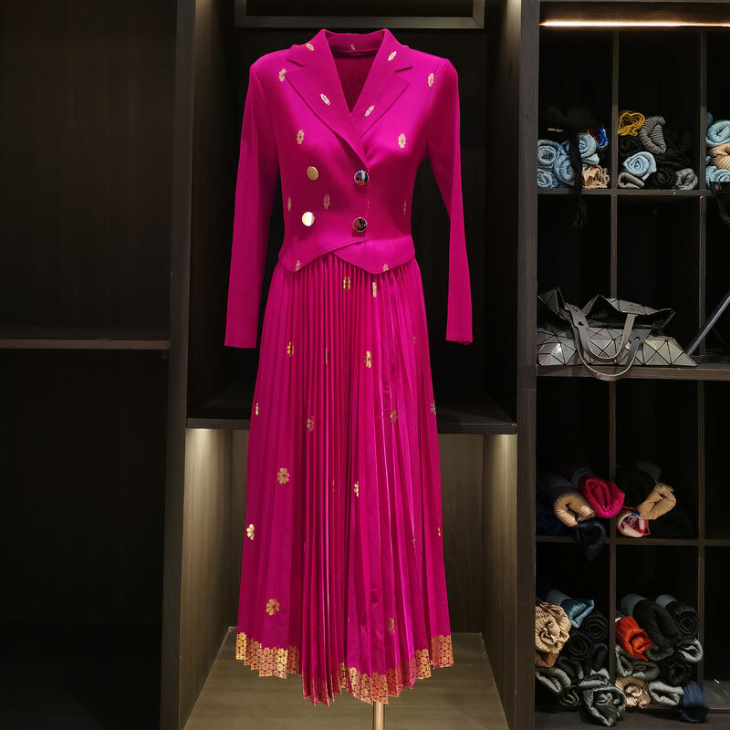 Elegant and Sophisticated Gold Stamping Ruched Midi Dress Autumn Slimming Flared Pleated Suit Collar for Parties